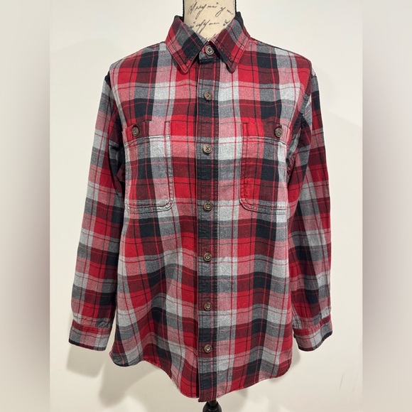 Duluth Trading Flannel Button Down Shirt Size Medium Red Plaid Long Sleeve - Picture 1 of 7